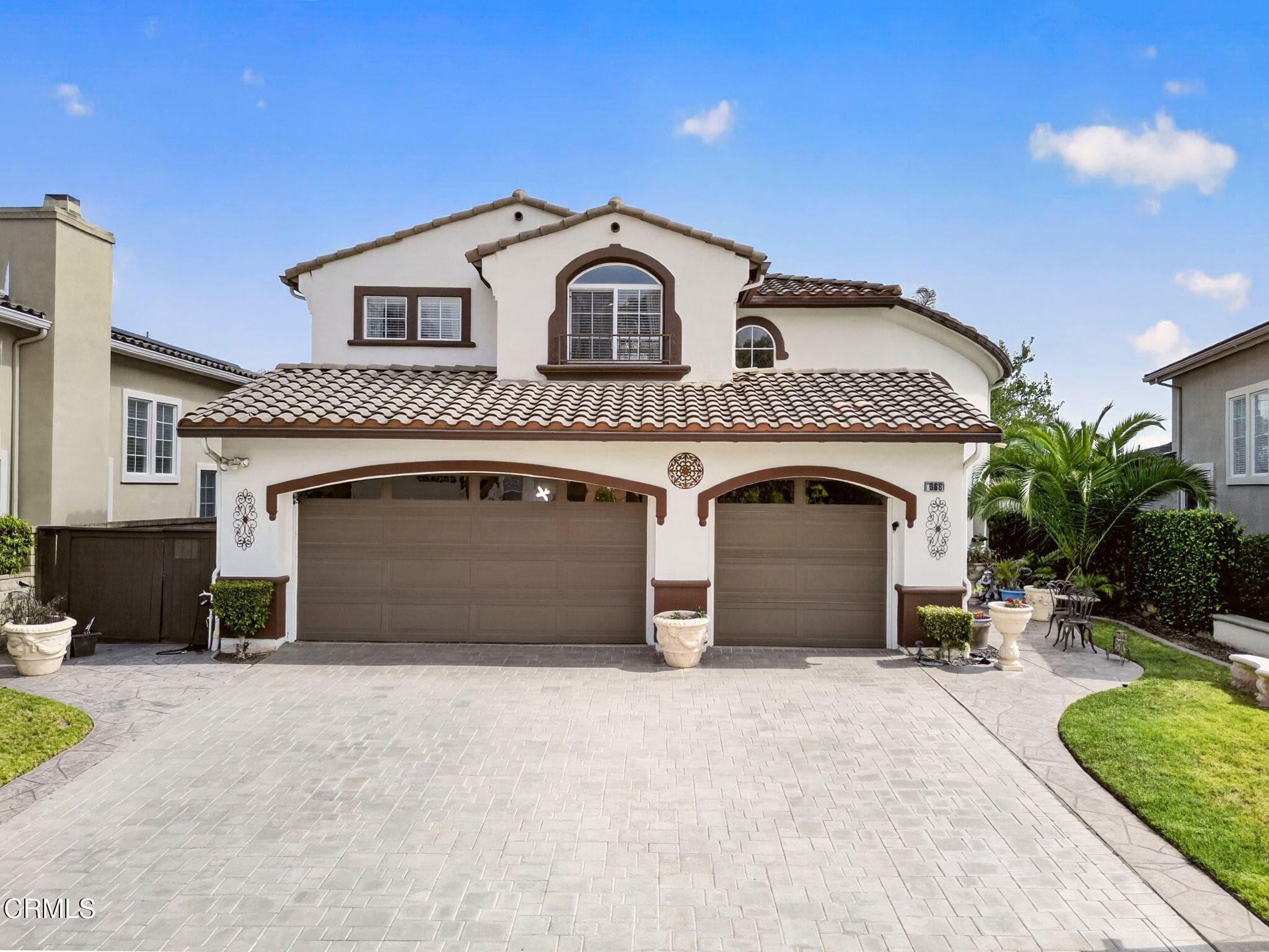 1-web-or-mls-Upmarketmedia_688Cor-003