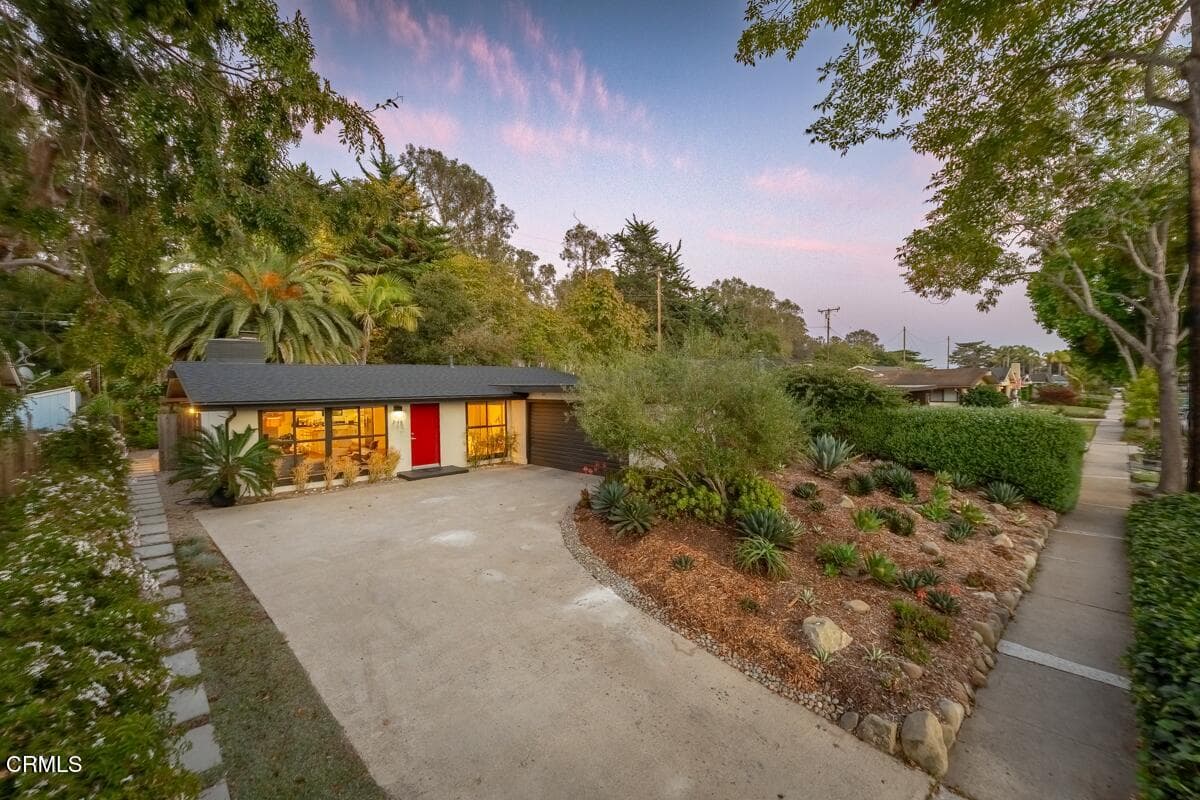 Twilight Front of House