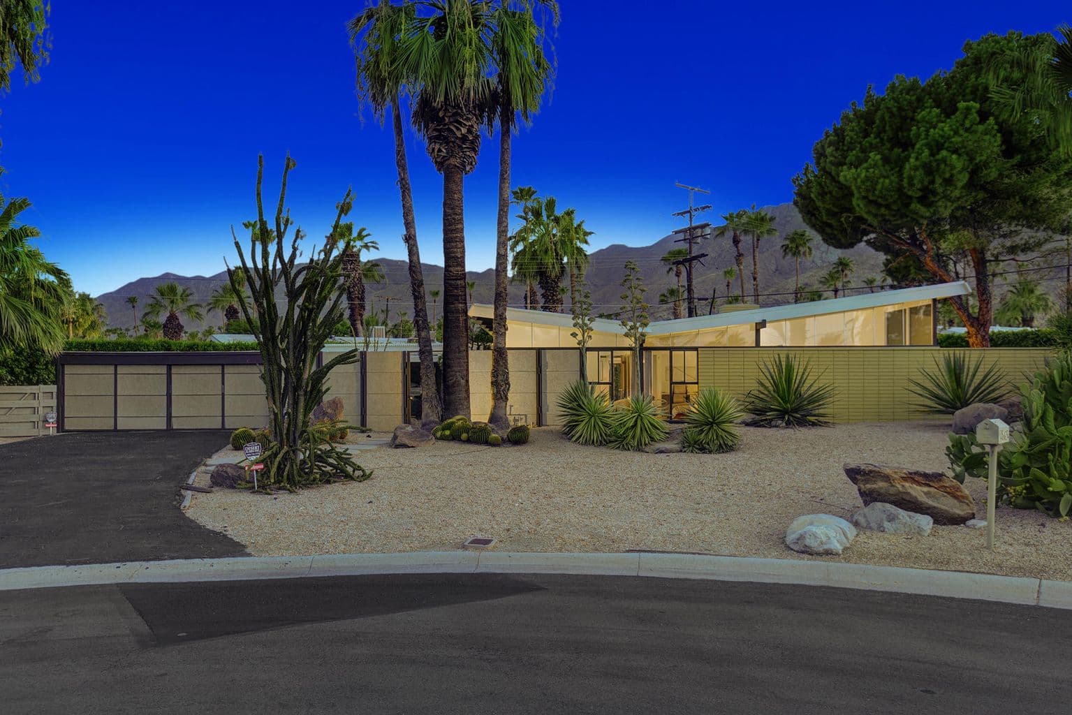 Hero image for Twin Palms