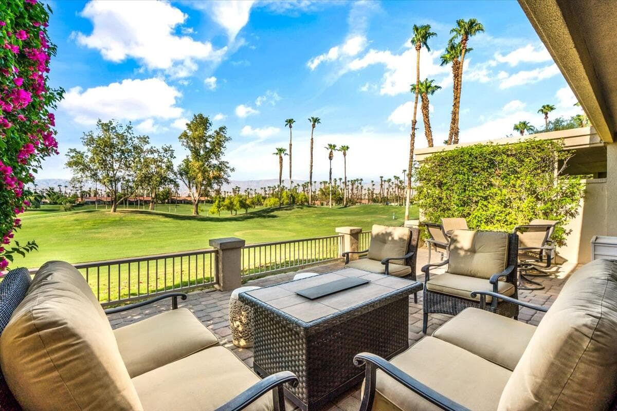 Hero image for Palm Valley Country Club