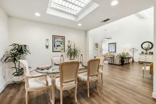 DINING/BONUS ROOM