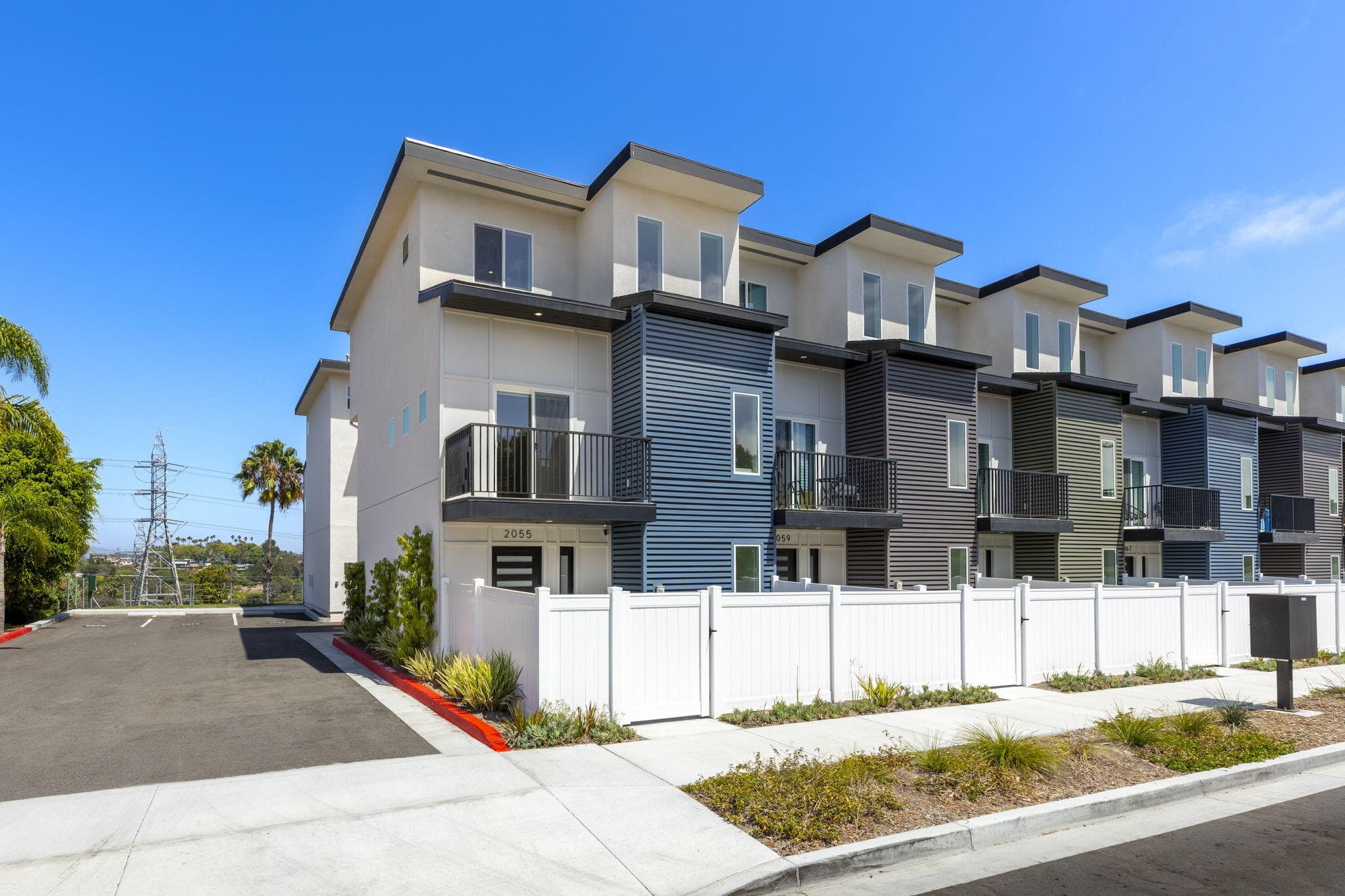 1-web-or-mls-2055 S El Camino Real-1
