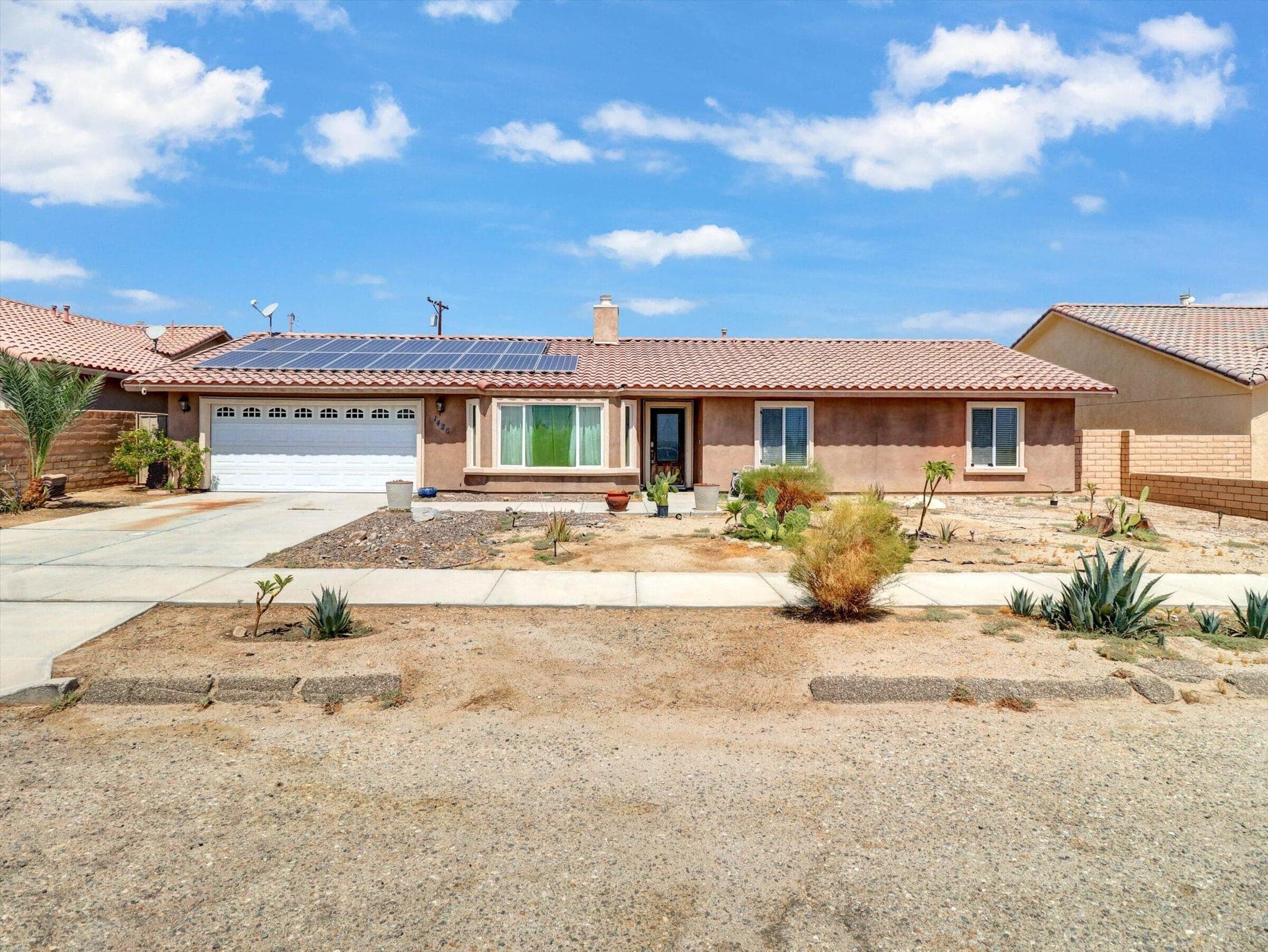 02-1426 Catalina Ave-2