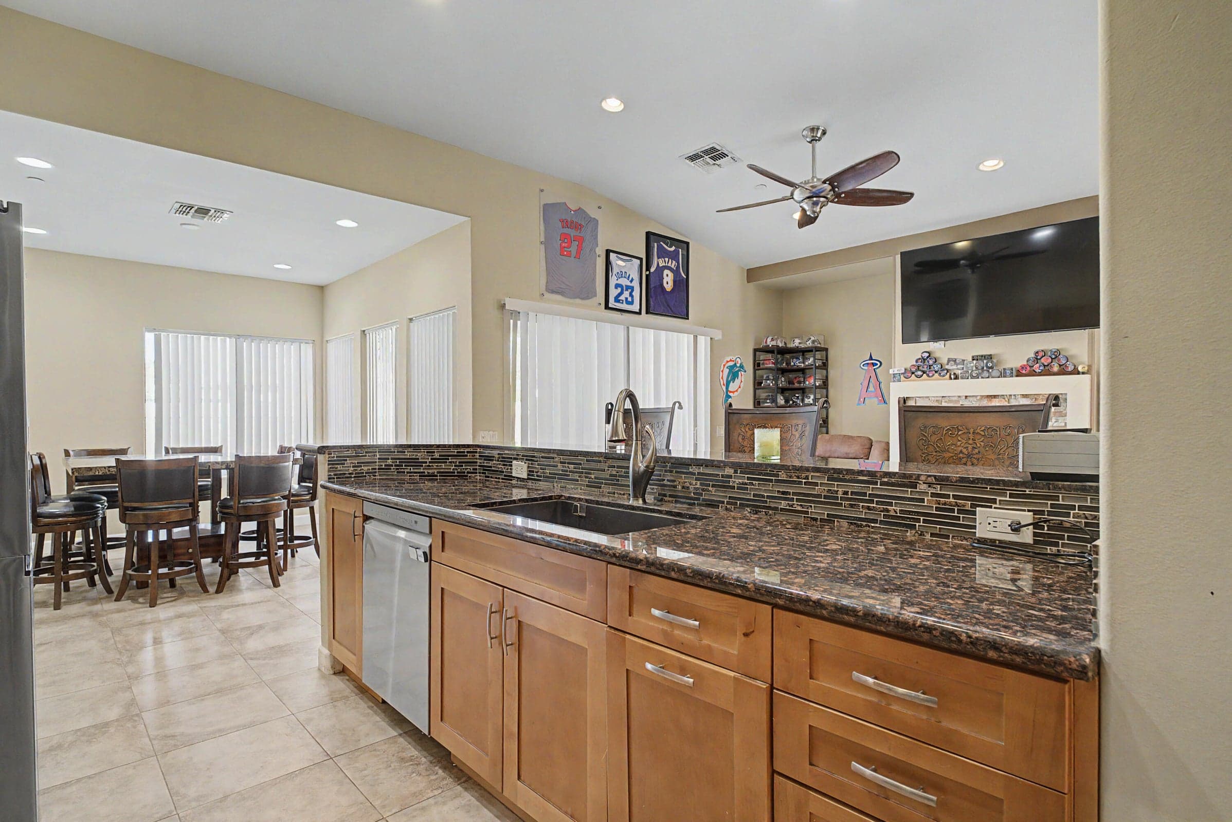 9371 Brookline-20