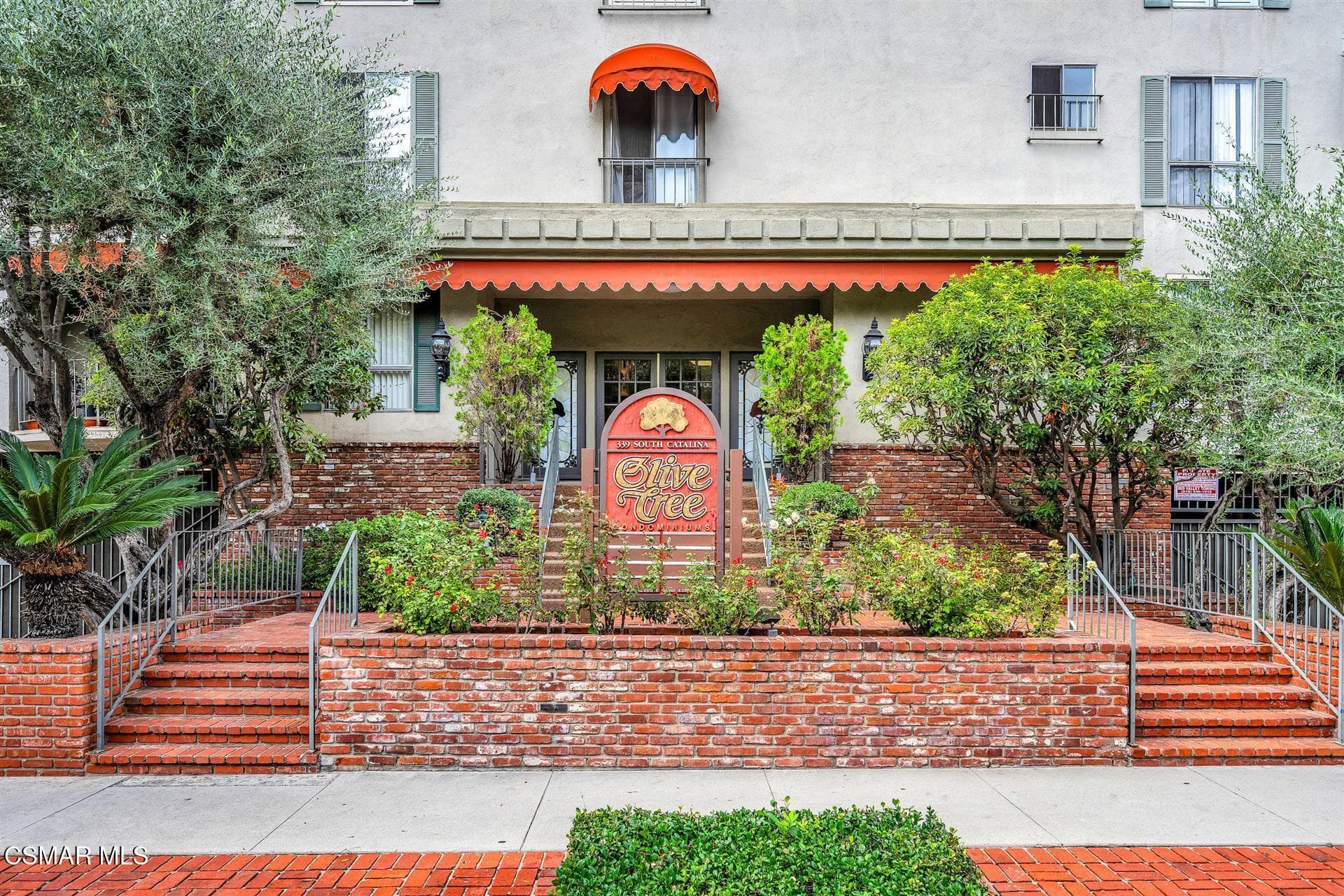 2 - 339 S Catalina 212 2-