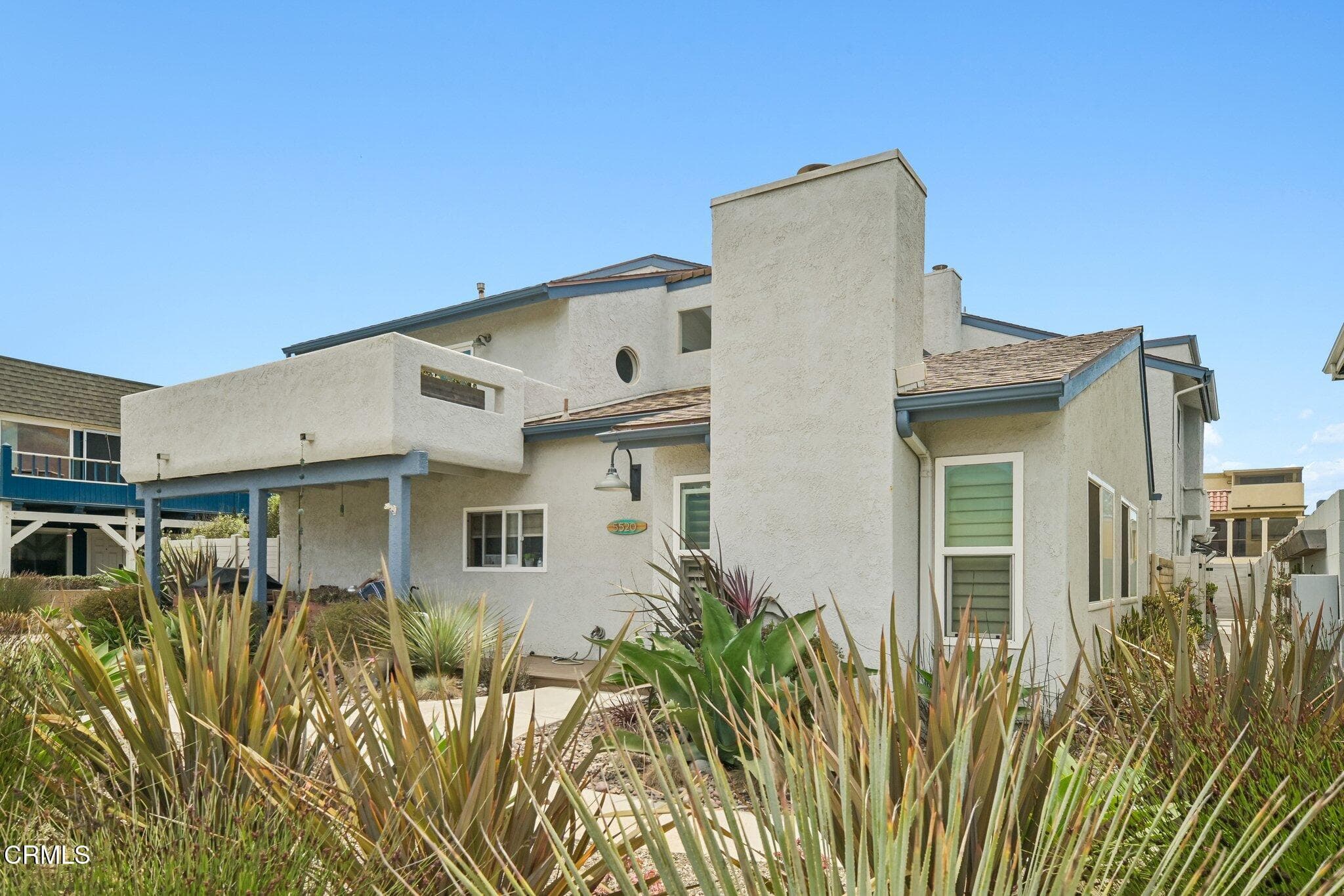1-web-or-mls-Driftwood St-S1208-001